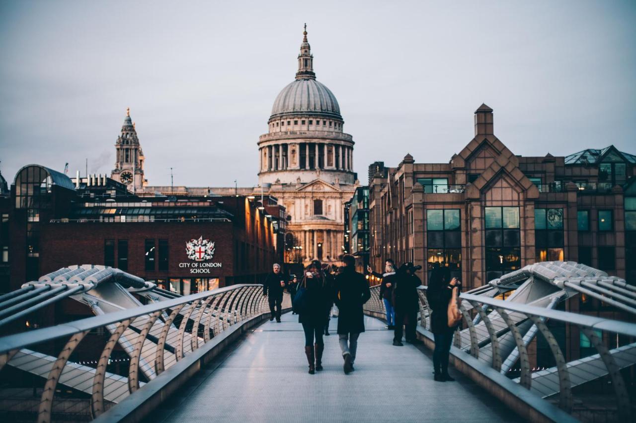 Stay Thames River Londres Extérieur photo